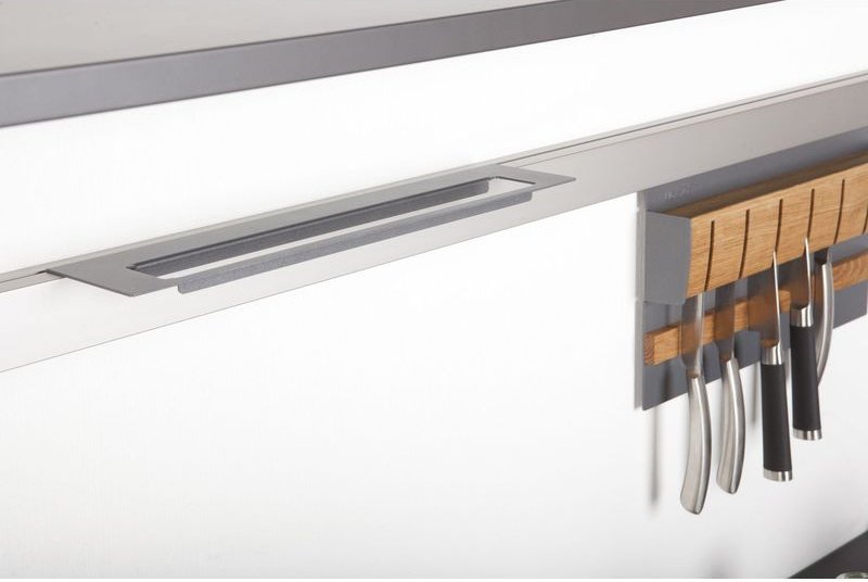 So-tech - Kesseböhmer Linero MosaiQ graphitschwarz Tuchleiste oben von sotech