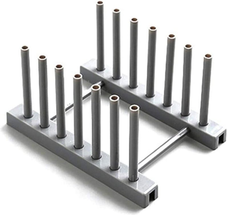 Grauer Küchenabtropfkorb