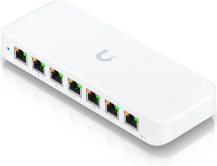 Ubiquiti UniFi Ultra 210W 8-Port Switch Layer 2, PoE+