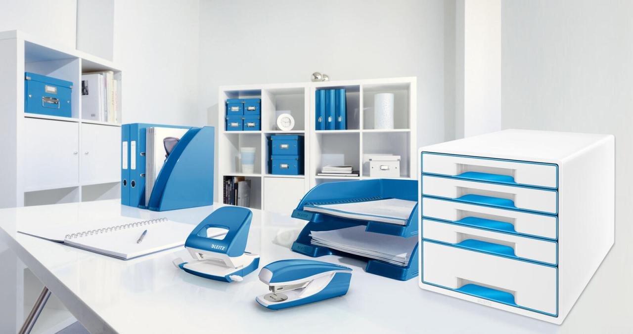 LEITZ Locher NeXXt blau-metallic