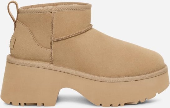 Thumbnail - UGG® Classic Ultra Mini New Heights Boot für Damen in Brown, Größe 36, Veloursleder