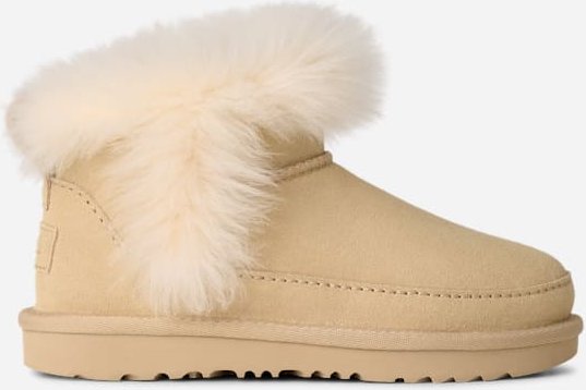 Thumbnail - UGG® Classic Ultra Mini Chalet Boot für Kinder in Sandcastle, Größe 33.5, Veloursleder