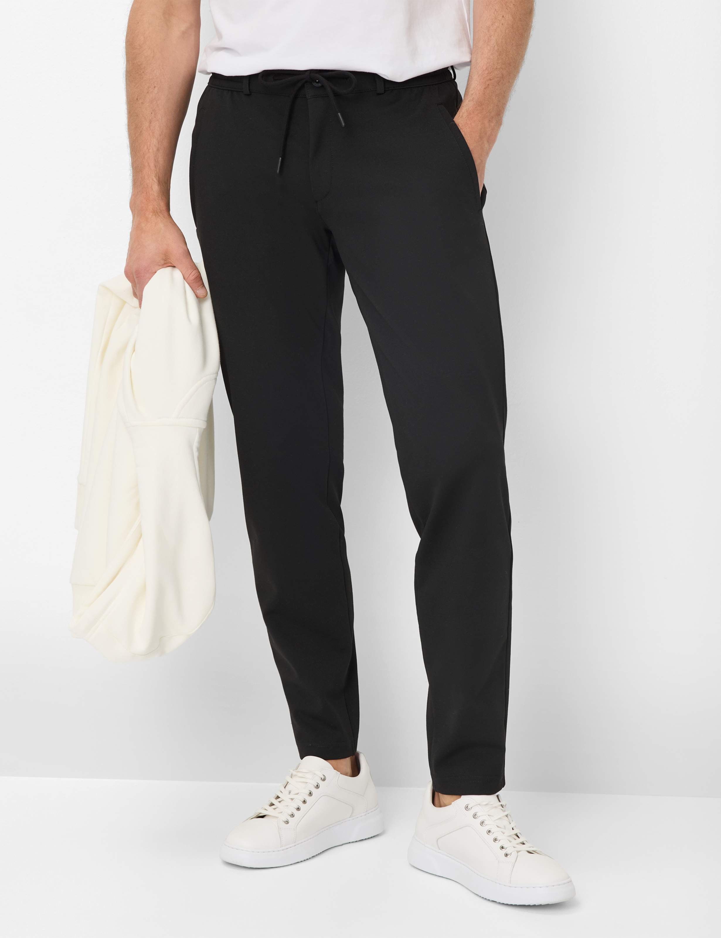 Thumbnail - Brax Herren Jogpants Style PHIL BLACK, schwarz, Gr. 33/32