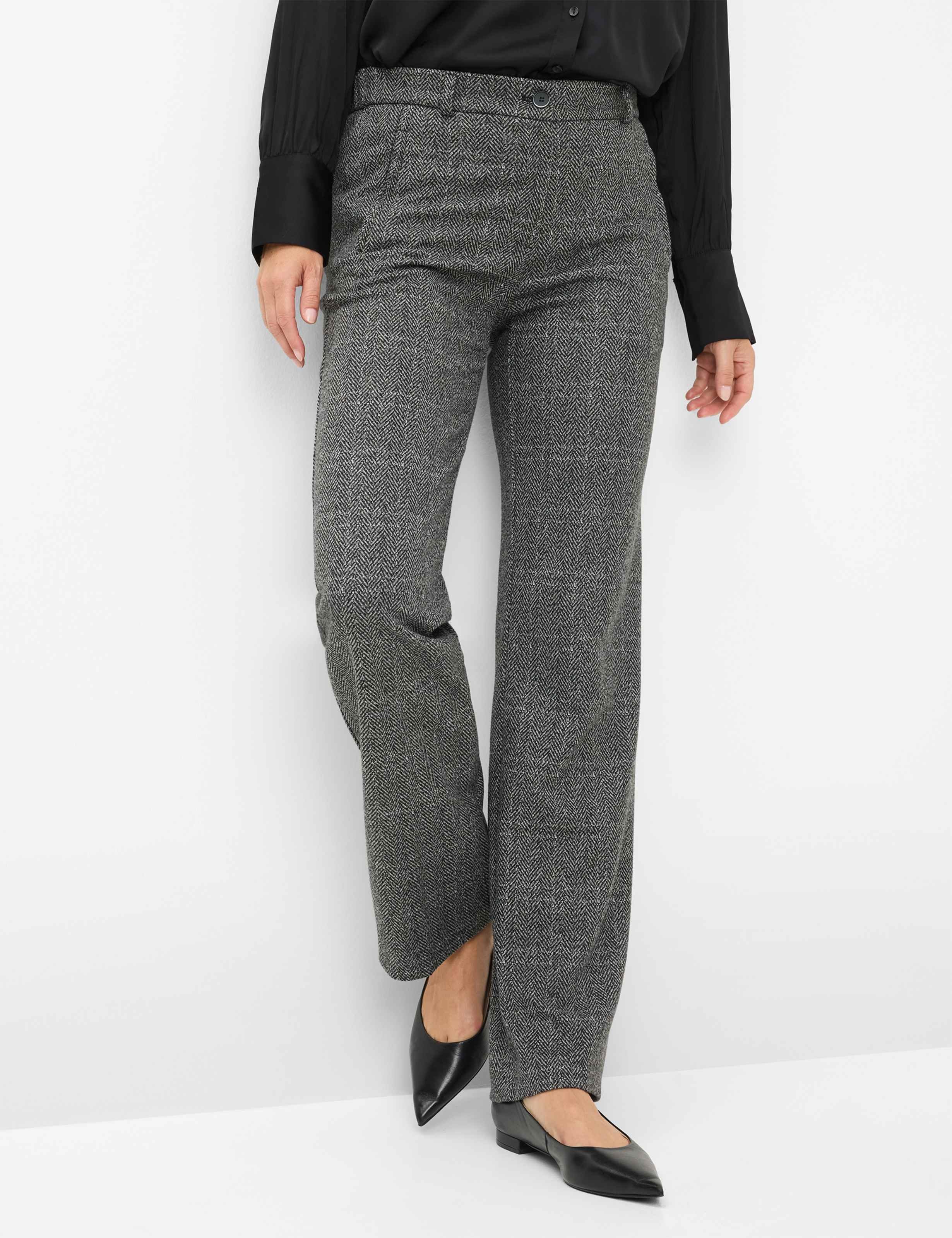 Thumbnail - Raphaela by Brax Damen Marlenehose Style PEGGY FLARED BLACK, schwarz, Gr. 38