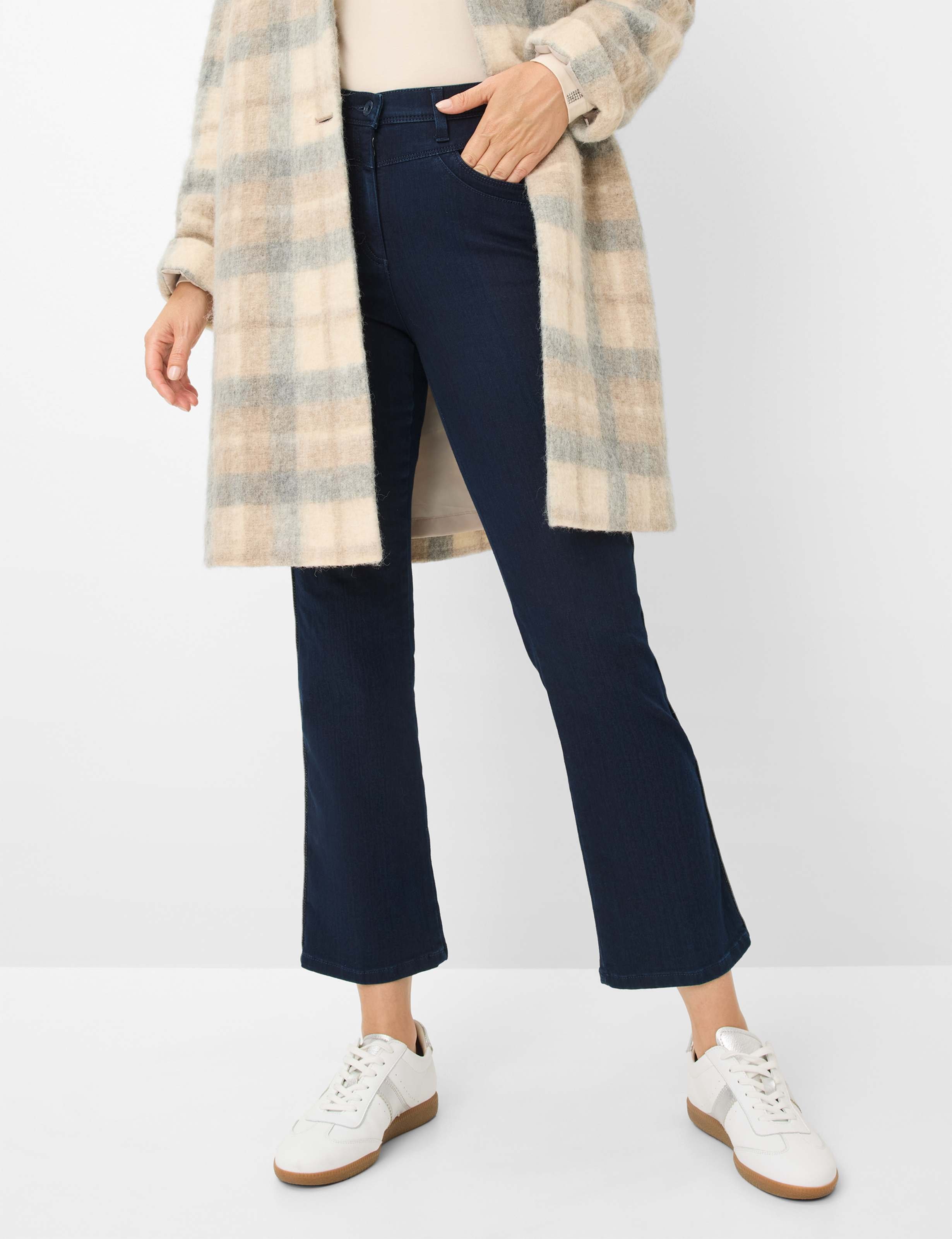 Raphaela by Brax Damen Five-Pocket-Hose Style LAURA KICK DARK BLUE, denim dunkelblau, Gr. 40K