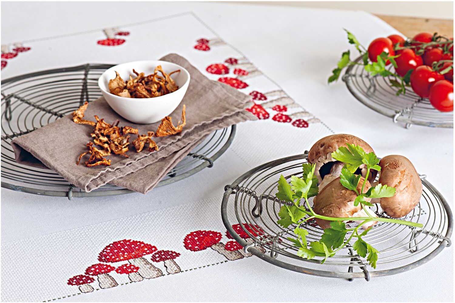 Rico Design Stickpackung Decke Fliegenpilz 90x90cm