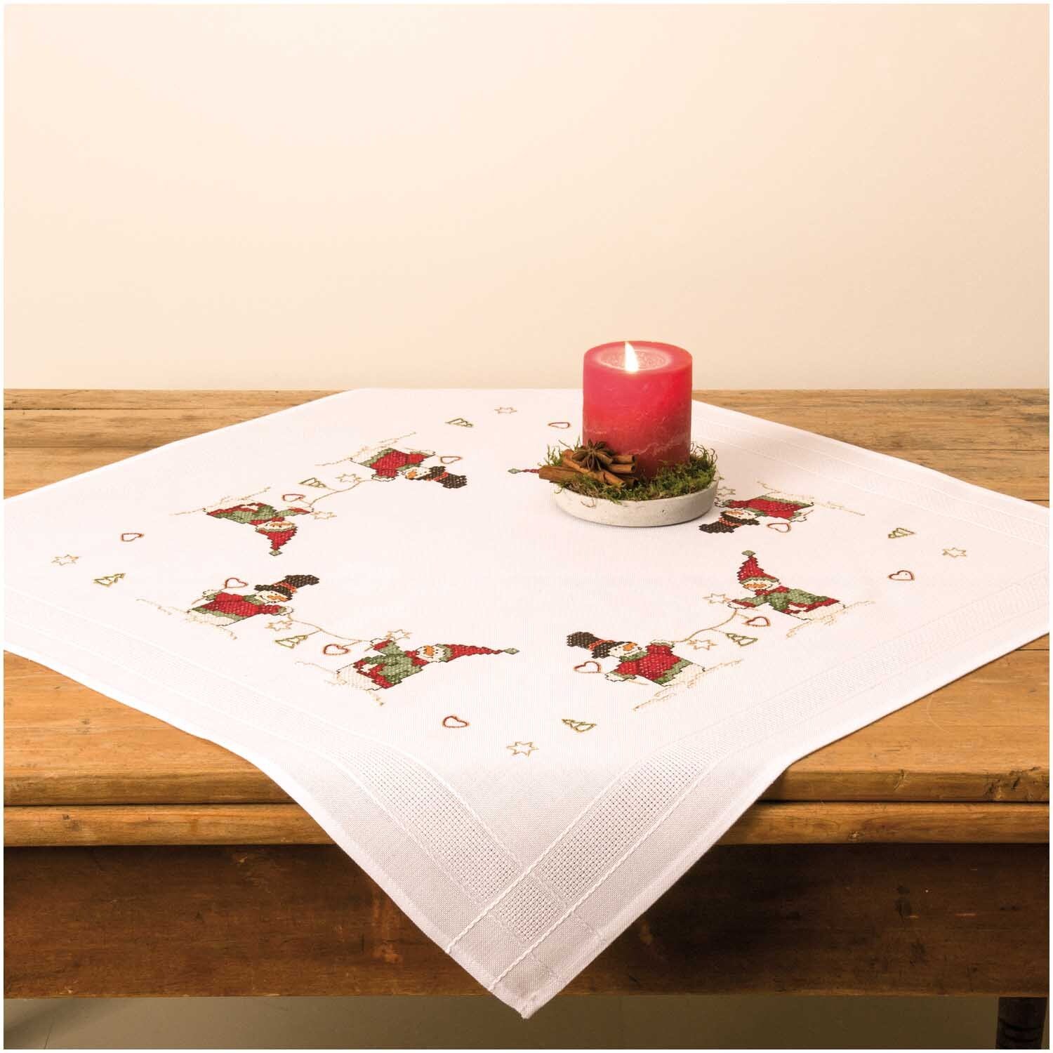 Rico Design Stickpackung Tischdecke Schneemänner 80x80cm