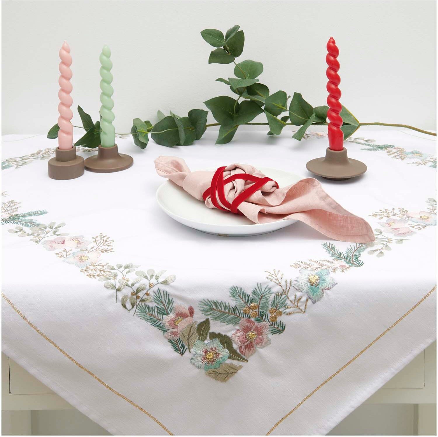 Rico Design Stickpackung Tischdecke Christrosen 90x90cm
