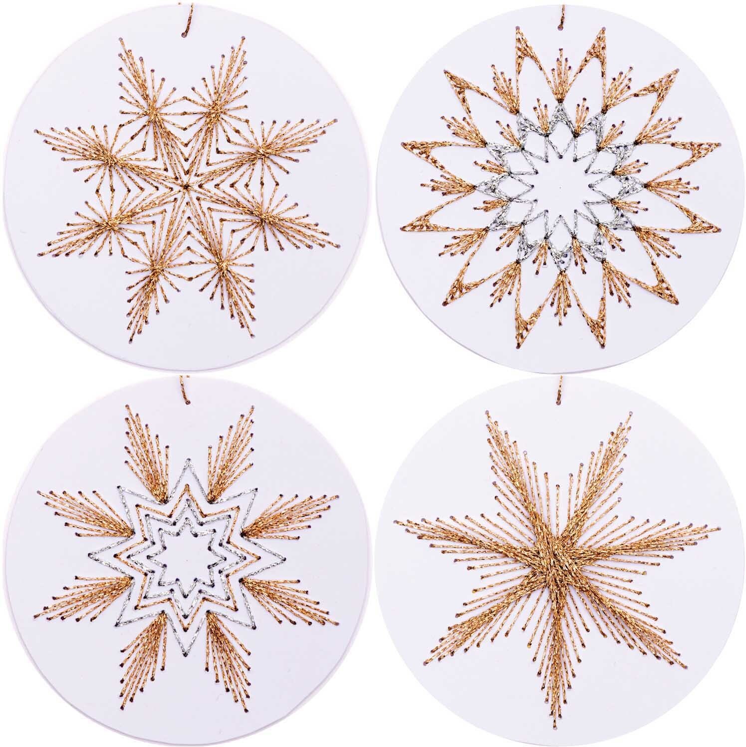 Rico Design Anhänger Weihnachtskugel zum Besticken weiß 8 Stück