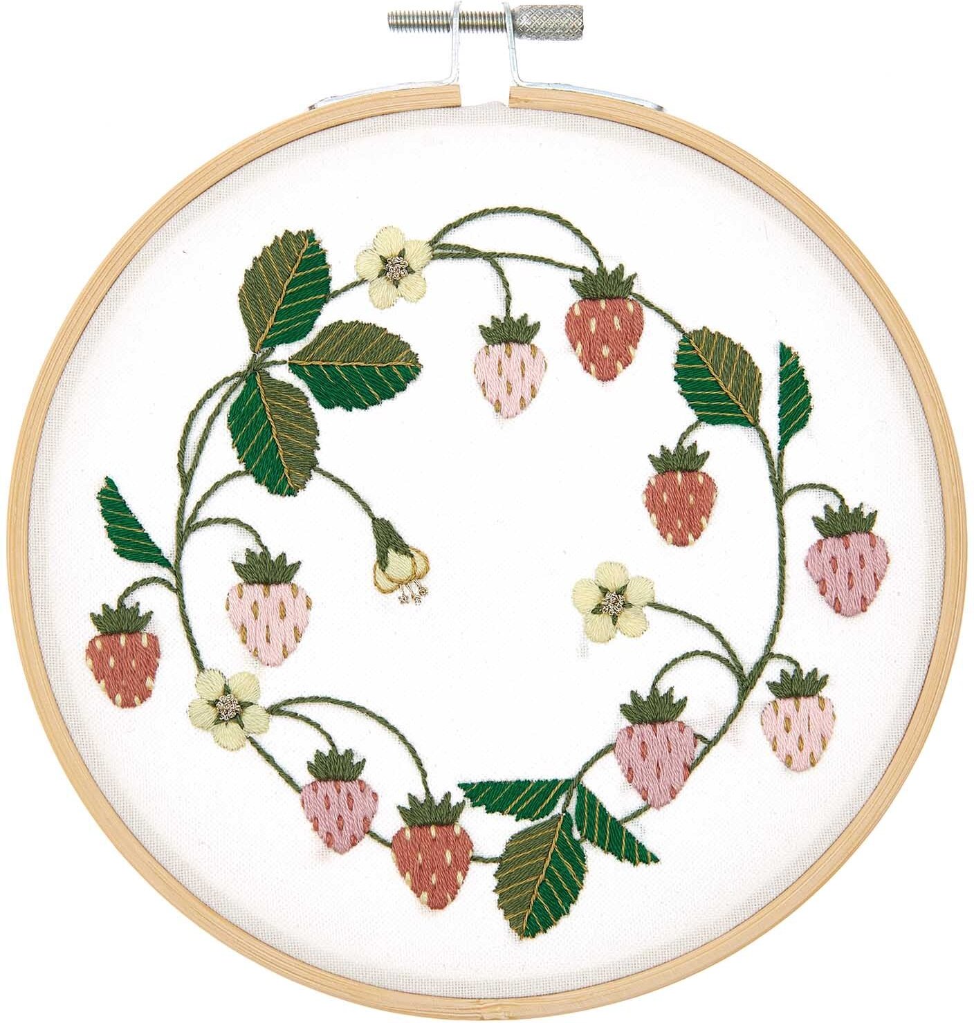 Rico Design Stickpackung Erdbeerkranz vorgezeichnet