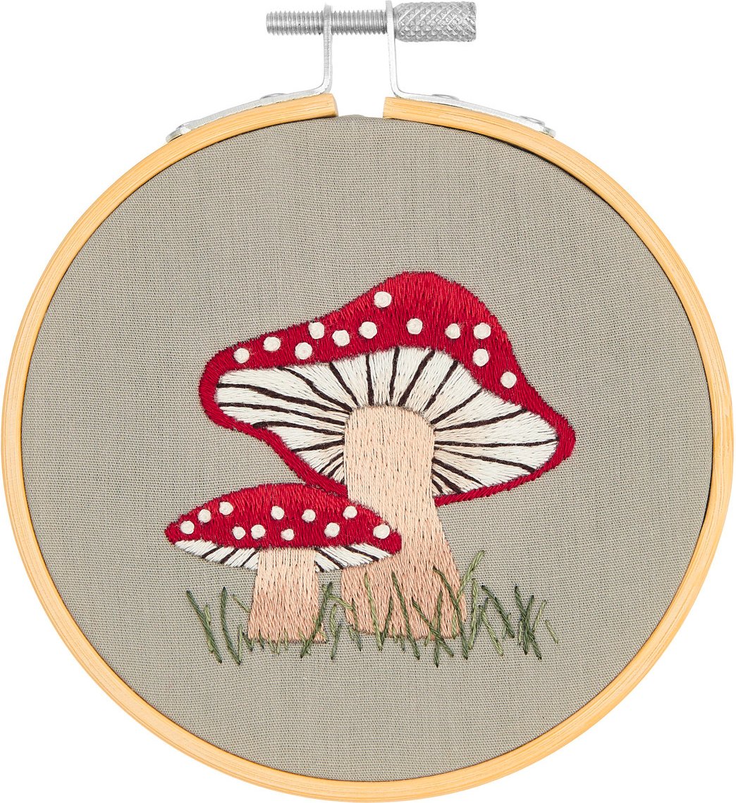 Rico Design Stickpackung Shrooom kleine Pilze vorgezeichnet