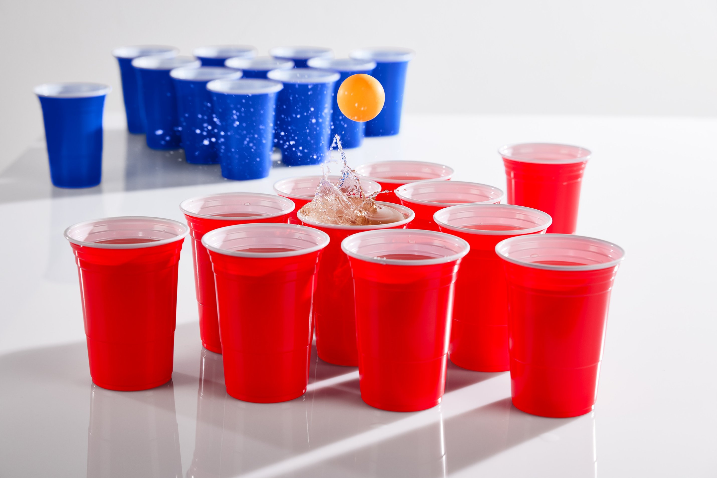 ERNESTO® Beer Pong, wiederverwendbar, mit praktischen Markierungen