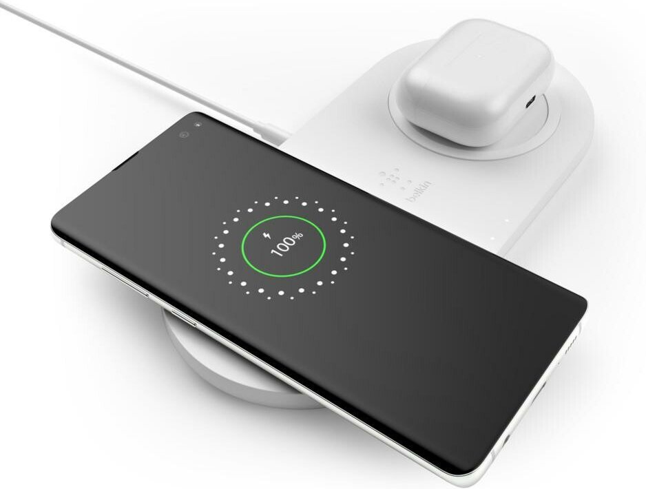 Drahtloses BOOST CHARGE Ladegerät mit zwei Ladepads, weiß Qi-Ladegerät