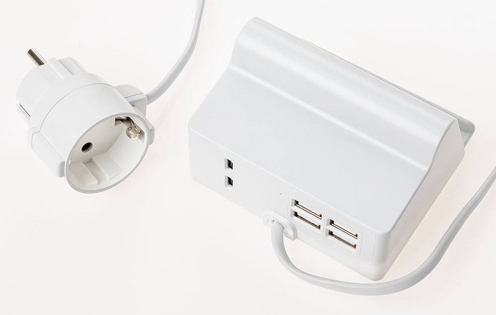 Power Electric Tischsteckdose mit Handyhalterung - 4x USB-A