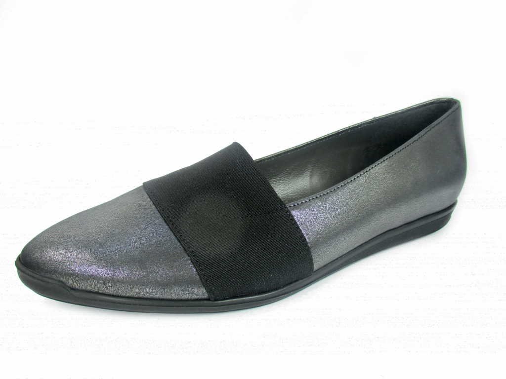 Klassische Slipper schwarz 40,5