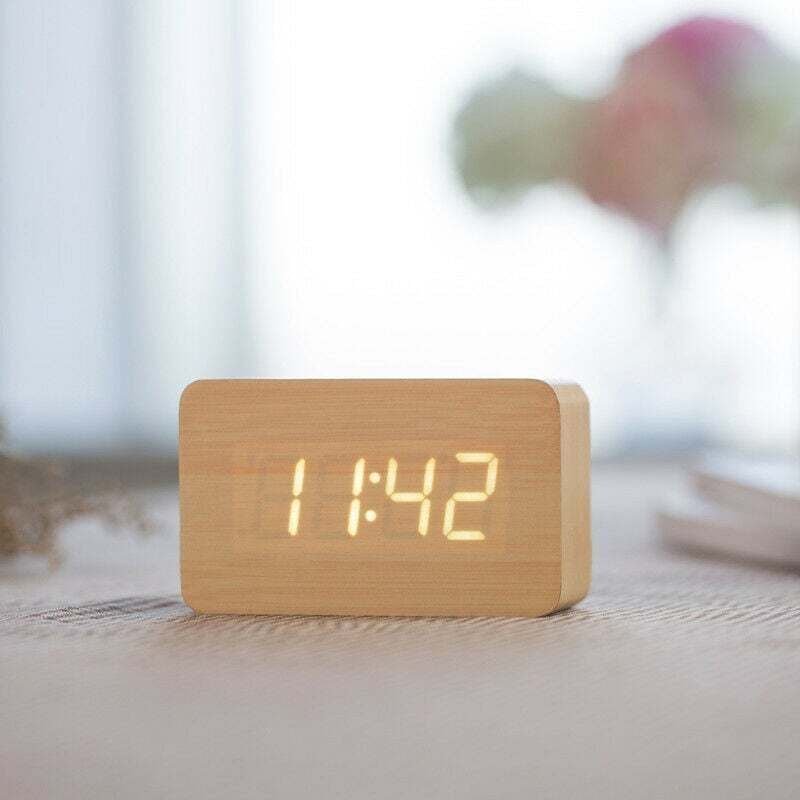 Thumbnail - Shining House - Digitaler Wecker aus Holz, verstellbare Helligkeit, Sprachsteuerung, LED-Uhr, rechteckige Anzeige, Zeit ...