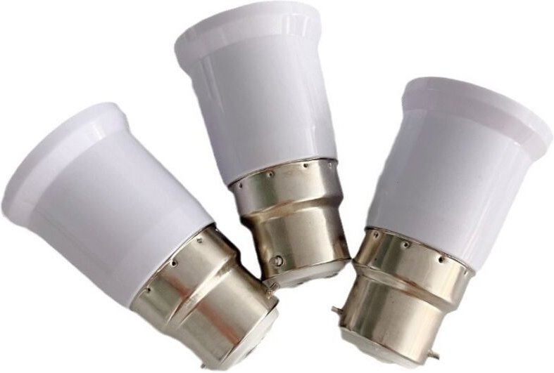 Set mit 4 GU10-auf-E27-Adaptern – weiß – thermoplastisch, Adapter für LED-Lampen und Netzteil