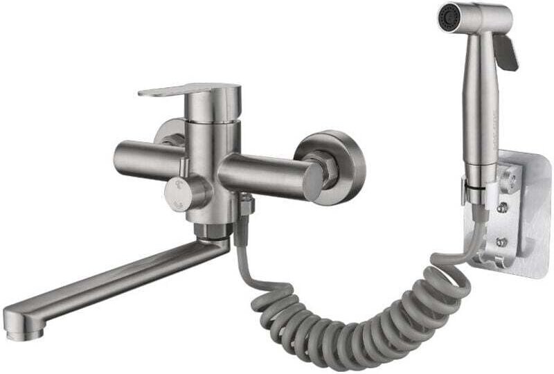 Wandmontierte Küchenarmatur mit Brausepistole und 2 Strahlarten, 360° drehbarer Auslauf aus gebürstetem Edelstahl