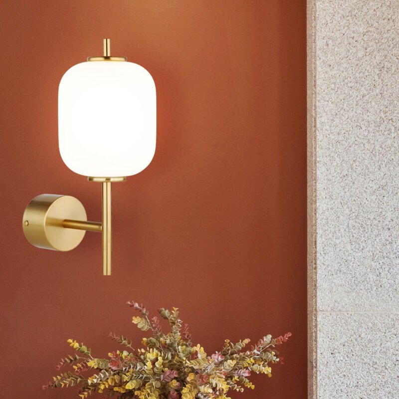 Wandleuchte Wandlampe Flurleuchte Schlafzimmerleuchte led Messing Glas Opal