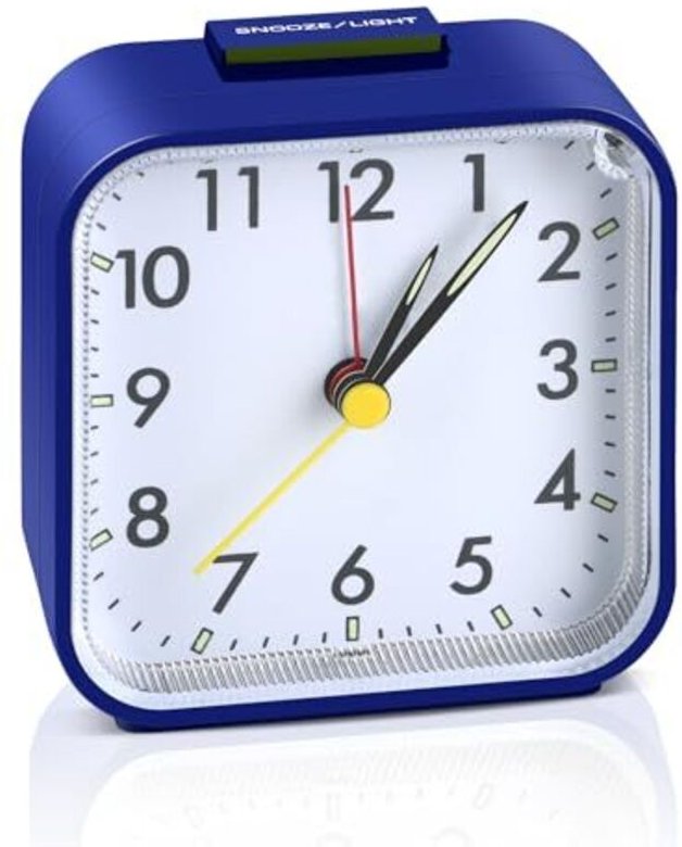 Leiser, nicht tickender analoger Reisewecker, tragbarer, leiser analoger Wecker, kleiner Wecker mit Licht und Schlummerf...