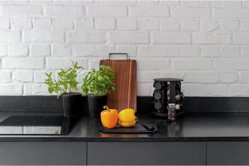 WENKO Holz Schneide-& Servierbrett Rim in Braun 23 x 37 x 1,5 cm