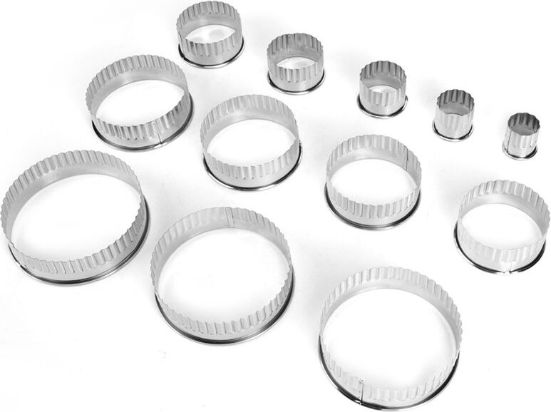12-teiliges Set runder Ausstechformen aus Edelstahl mit Zähnen, 12 verschiedene Größen, hochwertiges Material, hochglanz...