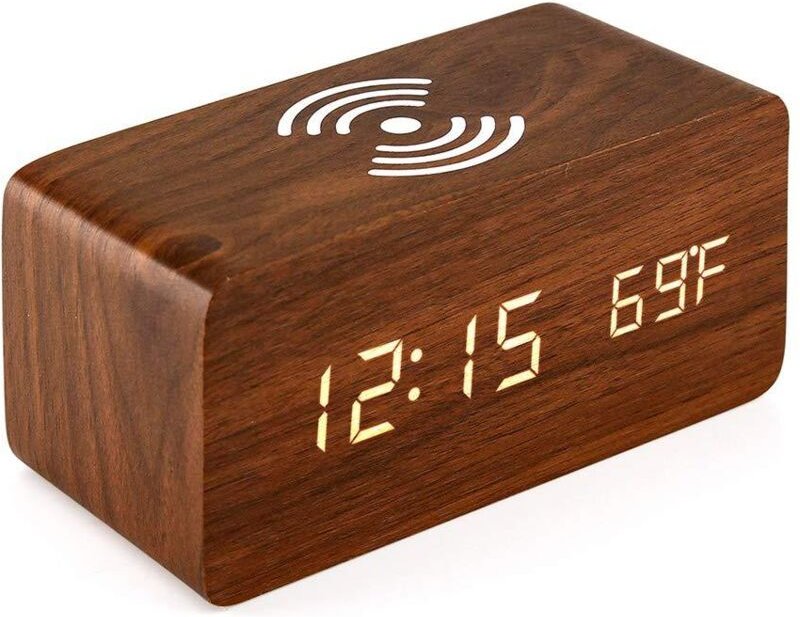 Aougo - Wecker mit kabellosem Qi-Ladepad, kompatibel mit iPhone, Holz-LED-Digitaluhr, Klangsteuerungsfunktion, Uhrzeit u...