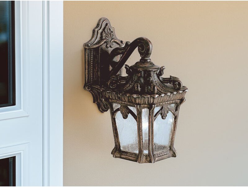 Meinewunschleuchte - Kleine antike led Außenwandleuchte hängend Bronzefarbig, Höhe 27cm