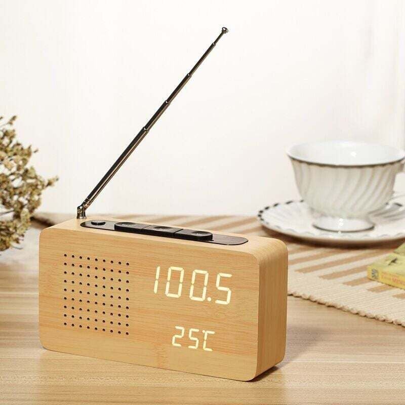 Retro-Radiowecker aus Holz für das Bett, hochauflösender Radiowecker aus Holz, Radiowecker mit großem Digitaldisplay