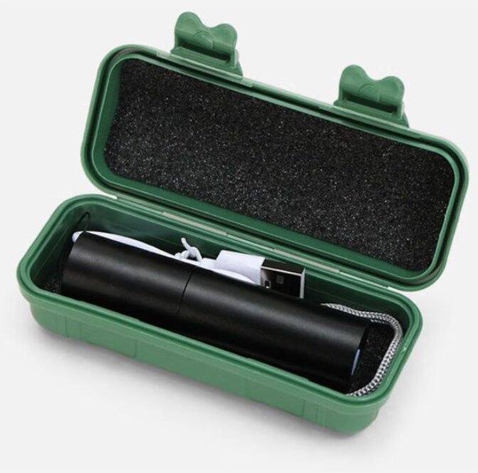 Bluedeer - led Taschenlampe Aufladbar, 100 Lumens Extrem Hell Taschenlampen, Zoombare Klein Flashlight Torch mit Batteri...