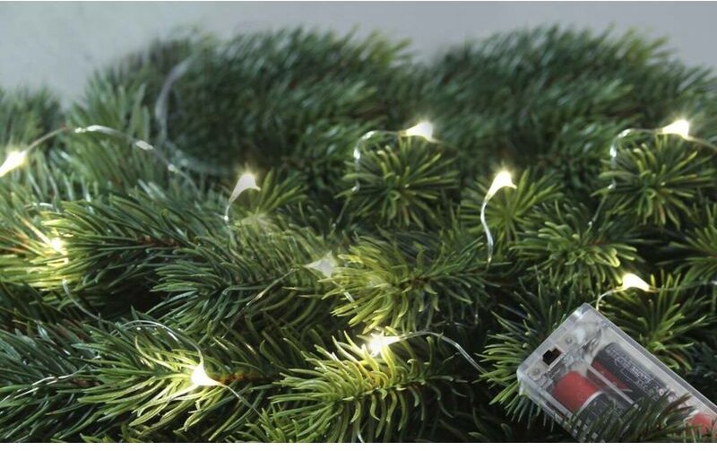 F-h-s International - LED-Kupferdrahtkette mit Timer 100er warmweiß innen, für 3 x aa