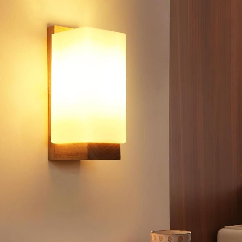 GOECO Wandleuchte im nordischen Design, Naturholz, 12x10x25 cm, rechteckiges Glas, dreifarbiges Licht 12W, E27