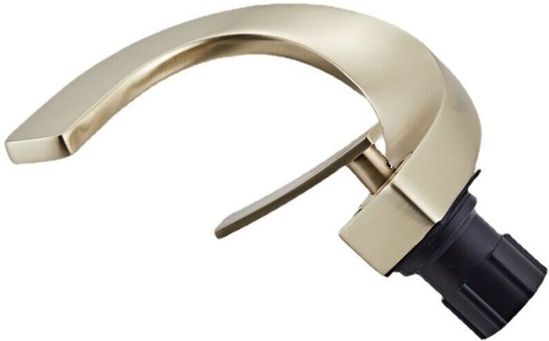 Waschtischarmatur in gebürstetem Gold, moderne Waschtischarmatur, elegant designte Armatur, Messing