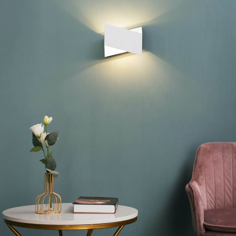 Kosilum - Weiße Wandleuchte im Origami-Stil mit silberner Innenseite - Mykos