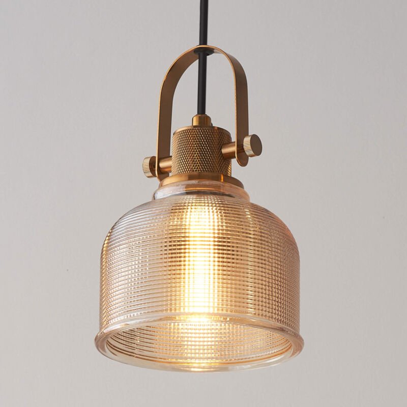 Hängelampe mit bernsteinfarbener Glaskuppel -Vela