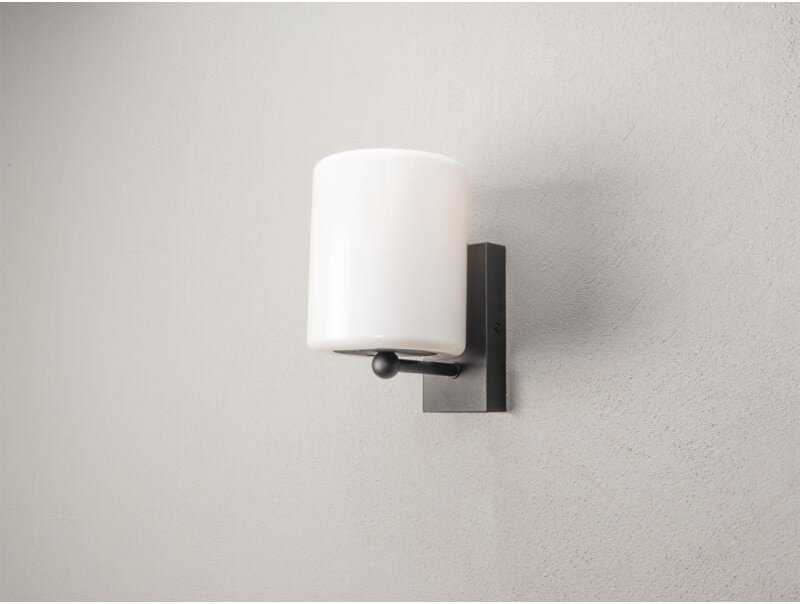 Konstsmide - Kleine Außenwandleuchte portici mit Kunststoff Lampenschirm, Höhe 22cm