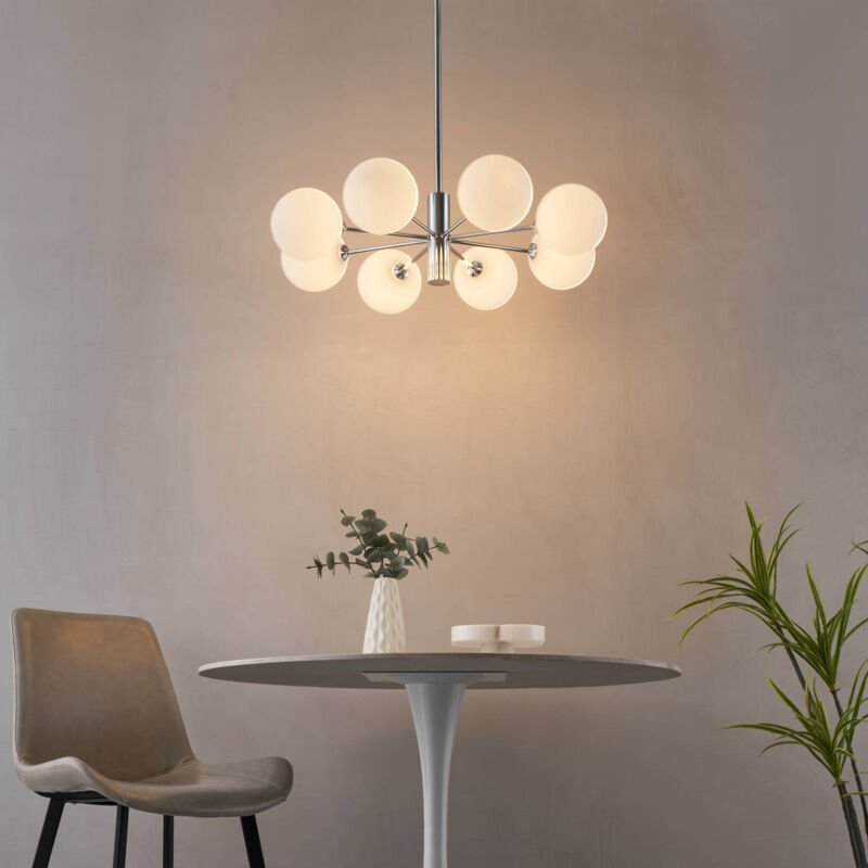 Verchromte Hängelampe mit acht weißen Glaskugeln - Nicolea