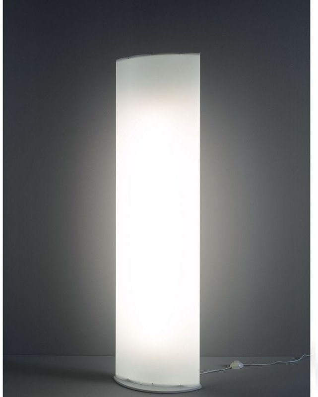 Linea Zero - Integrierte LED-Stehlampe aus weißem Kunststoff Cm. 44 x 26 x 158 h