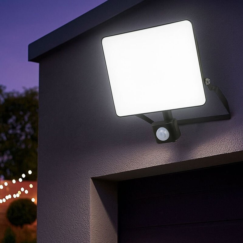 LED Außenstrahler mit Bewegungsmelder Wandleuchte mit Sensor Wandlampe, Spot verstellbar, 50W 6000Lm warmweiß, LxBxH 21,...
