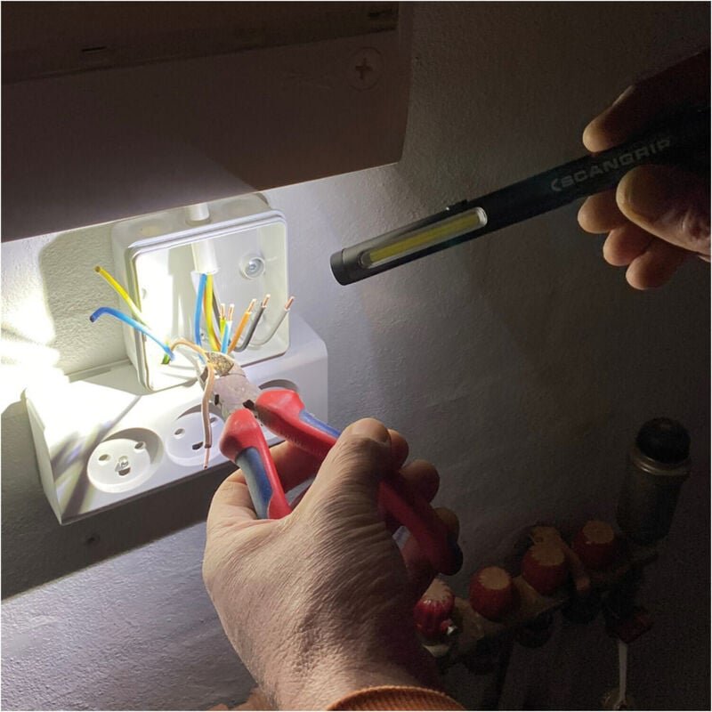 LED-Stiftlampe WORK PEN 200 R 20-200 lm Li-Ion SCANGRIP