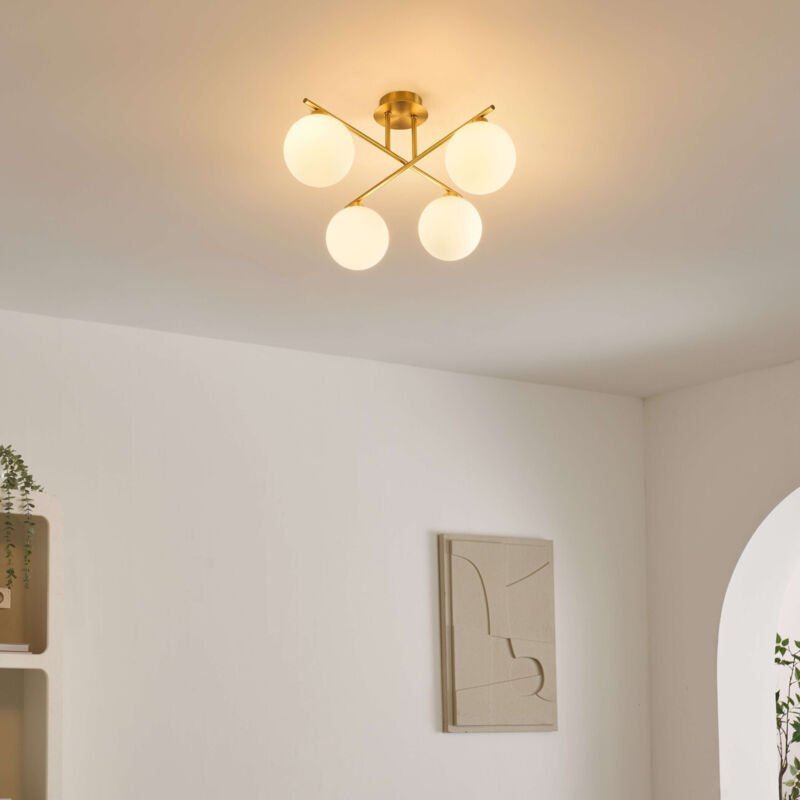Glamouröse goldene Deckenleuchte mit 4 Glaskugeln Metallstruktur - Milanoa