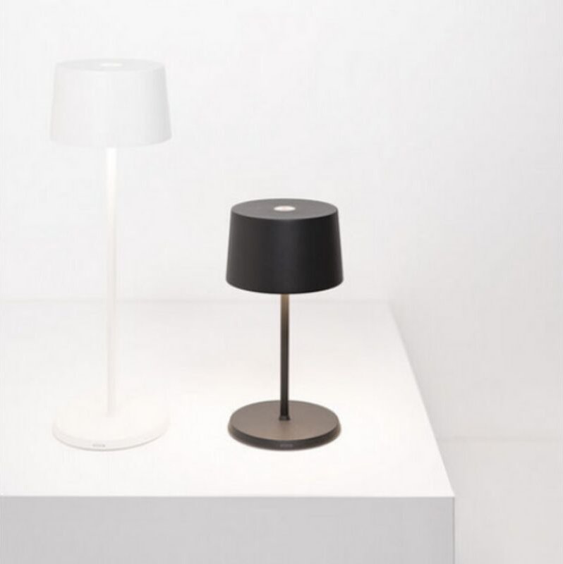 Zafferano - Olivia Pro mini orangefarbene wiederaufladbare und dimmbare LED-Tischlampe