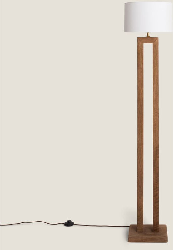 Stehlampe aus Holz Abner Natürlich