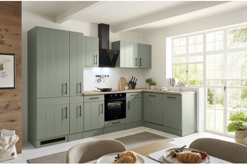 L Küche Winkelküche Landhaus Grün Anton 310 Induktion Kühlschrank groß Respekta