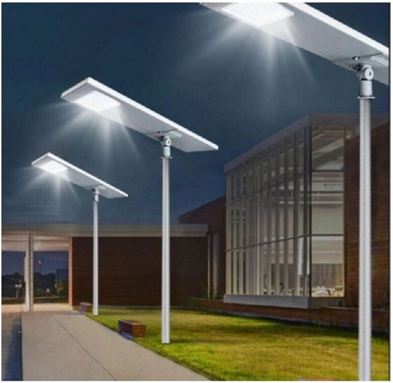 Trade Shop Traesio - Trade Shop - lampione faro led 500W stradale crepuscolare mit solare pannello IP65 SL-500W-LP -