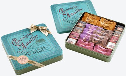 Schokoladenspezialitäten 244 g - 8 Sorten, Vollmilch-, Zartbitter-, Weißschokolade, Frucht, Nuss, Kaffee, Jugendstil-Met...