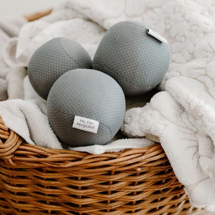 Trocknerbälle 3er-Set - Aus recyceltem Gewebe, verkürzen Trocknungszeit, sparen Strom, reduzieren Knittern, Ø ca. 8,5 cm