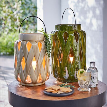Terracotta-Laterne - Designstück, mit Durchbrüchen, Ø 22 cm, 35 cm hoch, für Teelichter oder LED, Mit Metallbügel, Für d...