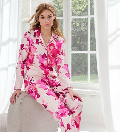 Damen-Pyjama - perfekt für den Sommer, allover Blütenmuster in Pink & Rot, Baumwoll-Modal-Mix, abgestimmte Paspel, Größe...