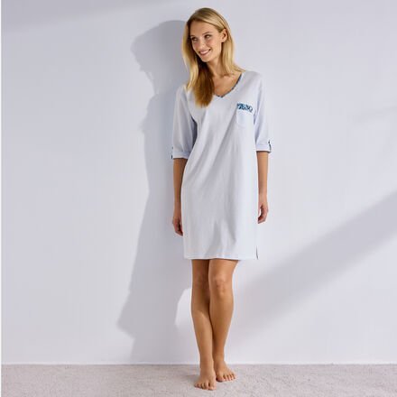 Nachthemd - 92 % Baumwolle, 8 % Elasthan, Blau/Weiß gestreift, ca. 93 cm lang - Größe 48